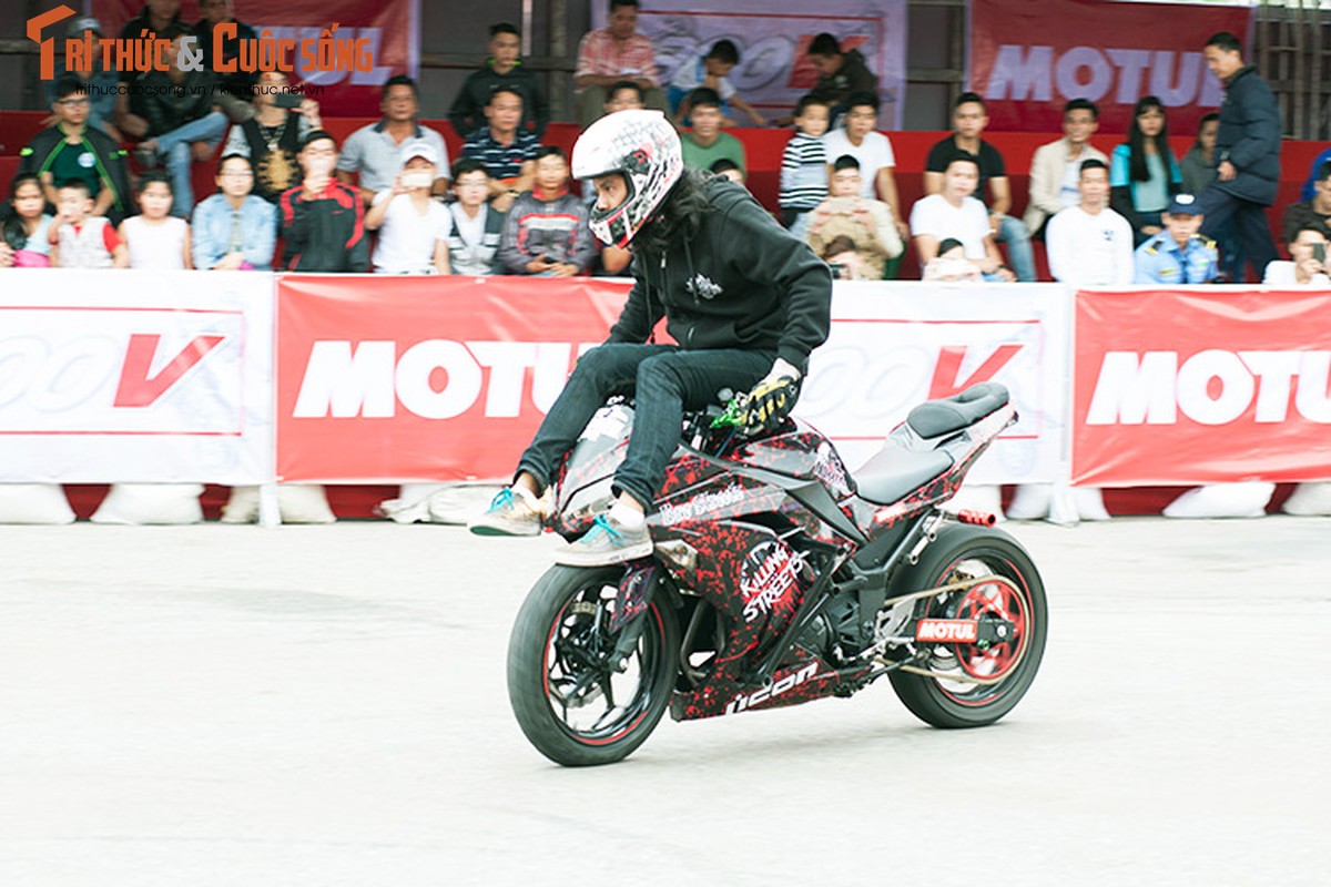 Dan choi moto stunter Thai 