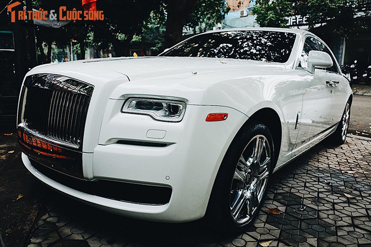 Rolls-Royce Ghost 42 ty ve Nghe An don Tet Dinh Dau