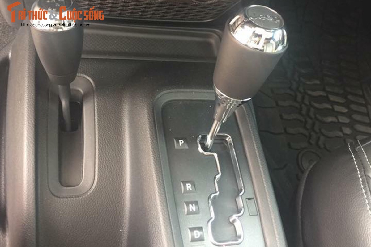 Can canh Jeep Wrangler 2016 gia 4,2 ty tai Ha Noi-Hinh-8