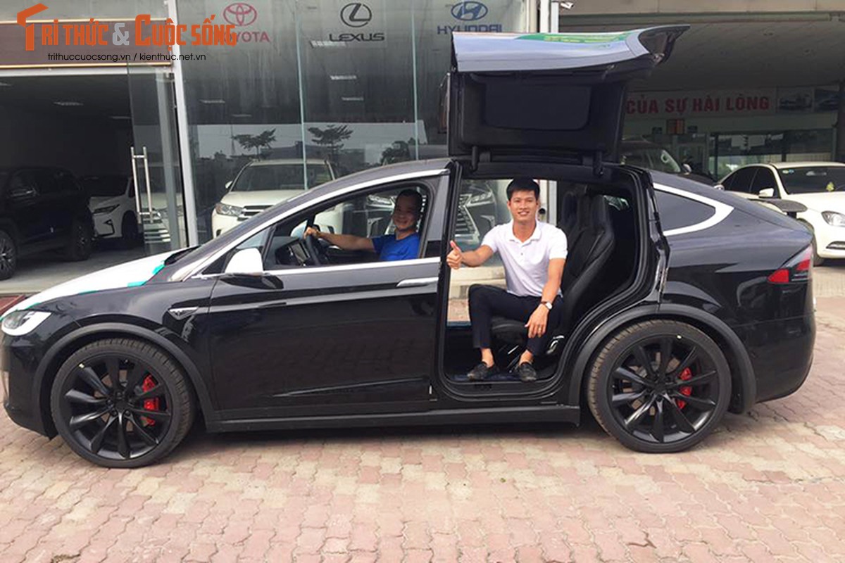 Sieu xe oto dien Tesla Model X P100D &quot;cap ben&quot; Ha Noi-Hinh-9