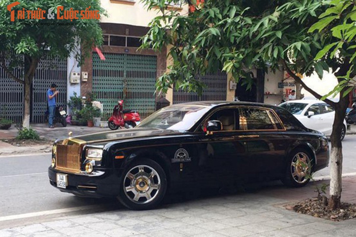 &quot;Phat sot&quot; voi taxi Rolls-Royce hon 20 ty tai Quang Ninh-Hinh-6