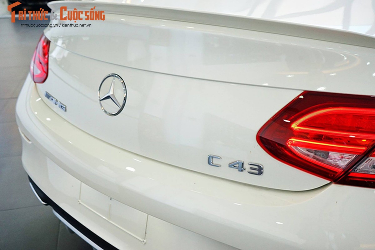 Mercedes-AMG C43 4MATIC moi &quot;chot gia&quot; 4,2 ty tai VN-Hinh-5