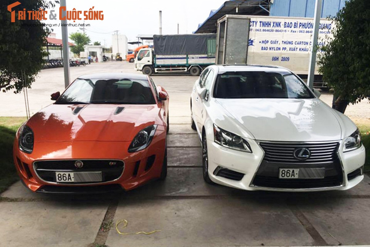 Jaguar F-Type S gia gan 5 ty dong &quot;lam dau&quot; Binh Thuan-Hinh-2