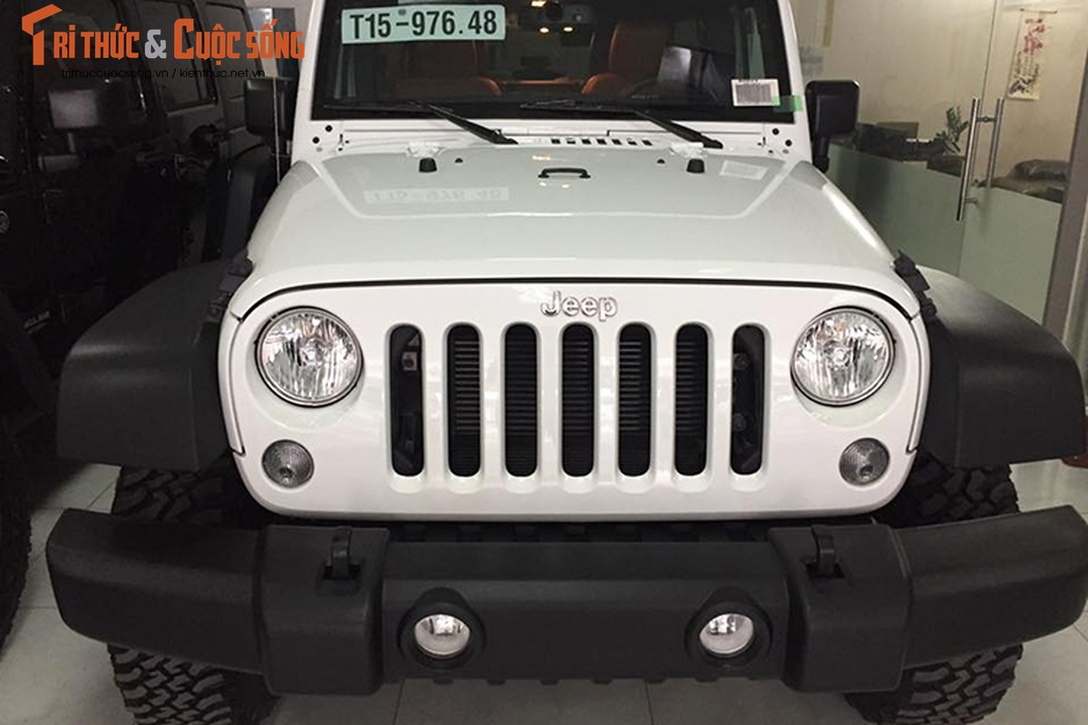 Xe dia hinh Jeep Wrangler 2017 gia 4,2 ty tai Ha Noi-Hinh-3