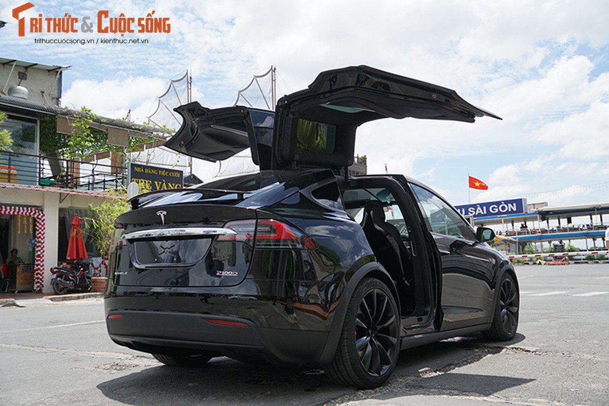 Chi tiet xe dien Tesla Model X P100D hon 8 ty tai SG-Hinh-4