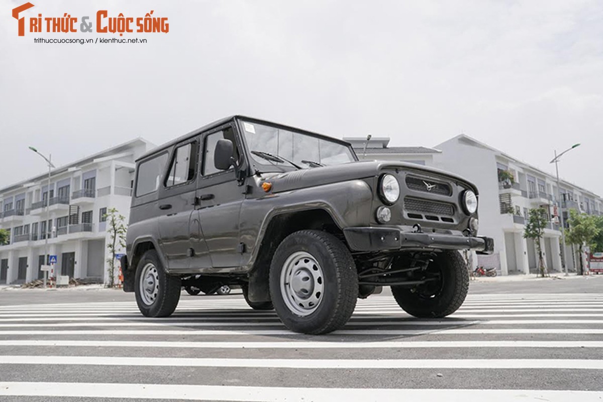 Xe oto Uaz Hunter diesel gia duoi 500 trieu tai Ha Noi