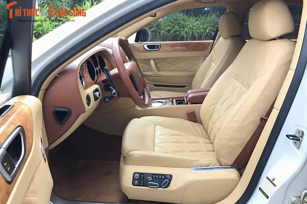 Can canh sieu xe sang Bentley gia chi 4 ty tai Ha Noi-Hinh-7