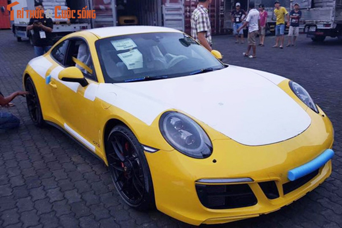 Sieu xe Porsche 911 GTS 2017 gia hon 8 ty ve Viet Nam