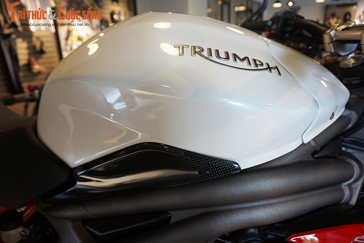 Moto Triumph Speed Triple R chinh hang gia 699 trieu tai VN-Hinh-6