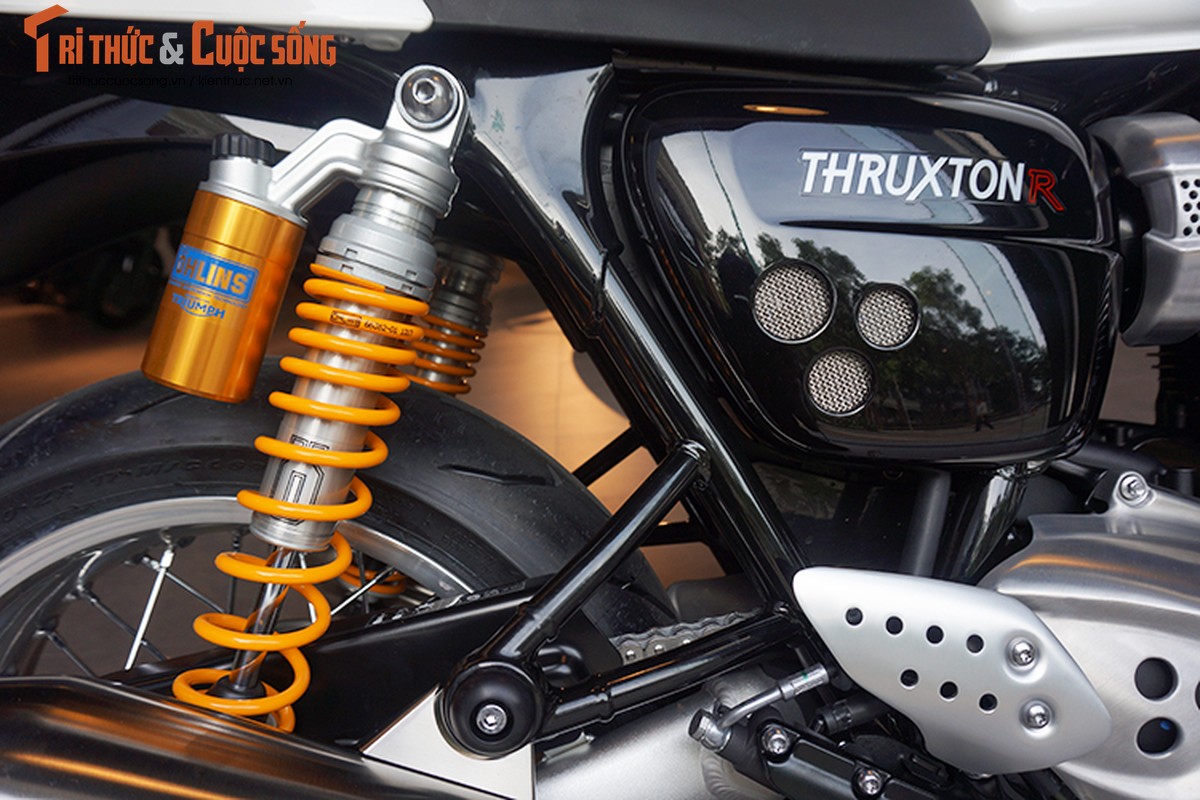 Moto Triumph Thruxton R chinh hang gia 595 trieu tai VN-Hinh-9