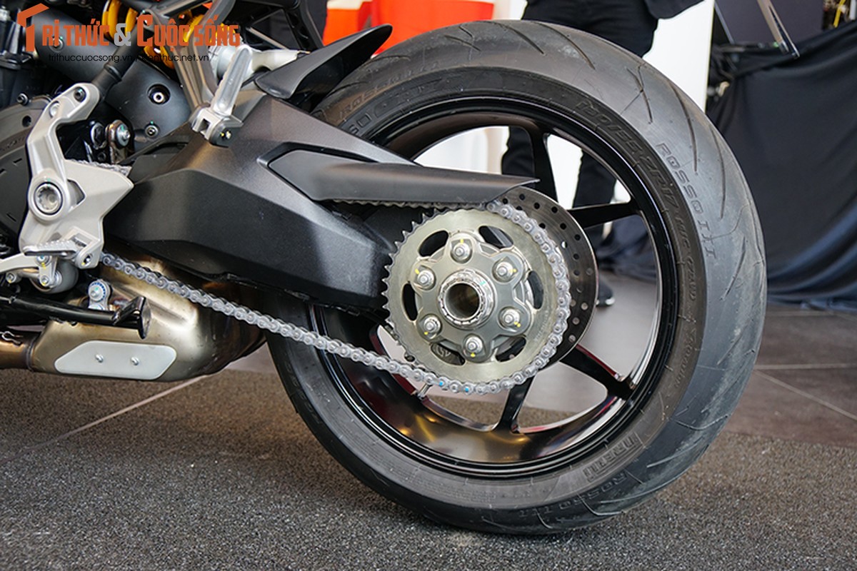 Can canh moto Ducati SuperSport gia tu 513 trieu tai VN-Hinh-10
