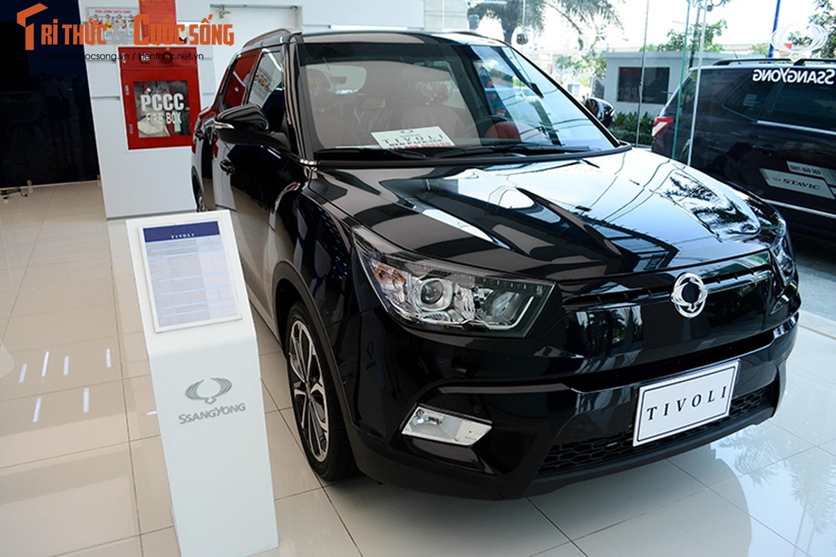 Xe Han Ssangyong Tivoli moi &quot;chot gia&quot; 776 trieu tai VN