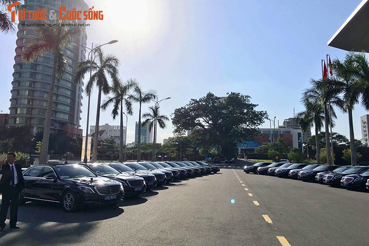 Can canh xe sang Mercedes S-Class phuc vu APEC 2017-Hinh-3