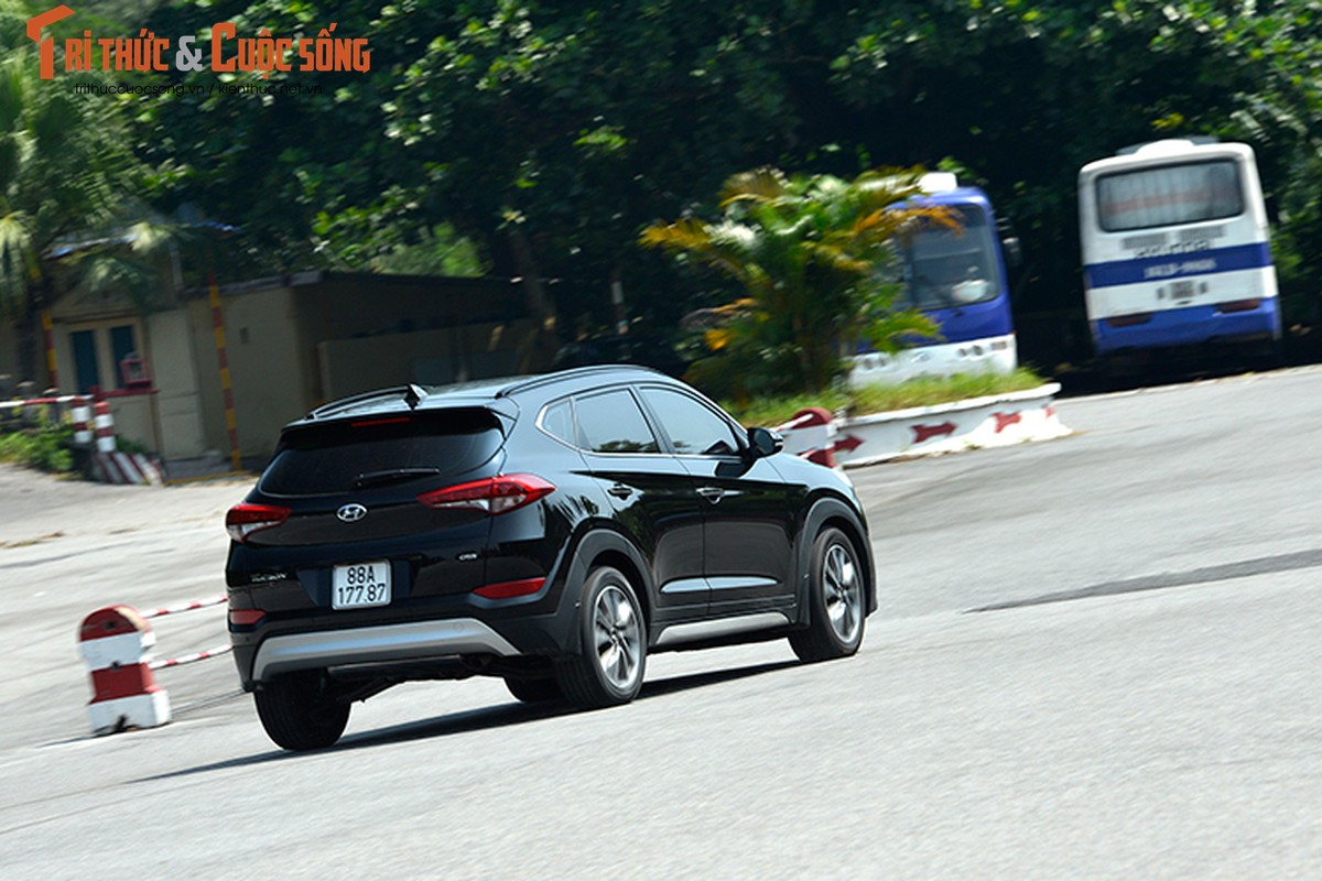 Cam lai Hyundai Tucson 2017 gia hon 800 trieu tai VN-Hinh-11