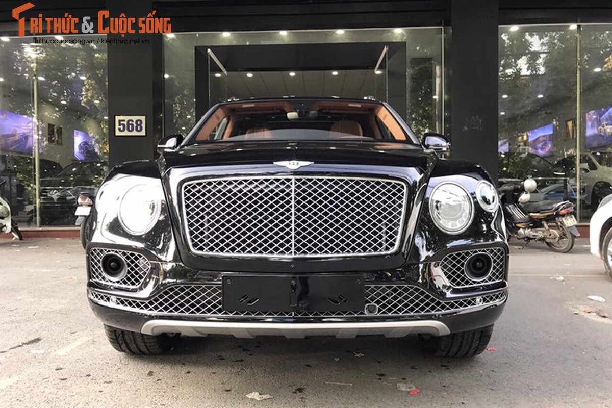 Can canh sieu SUV Bentley Bentayga hon 20 ty tai Ha Noi-Hinh-3