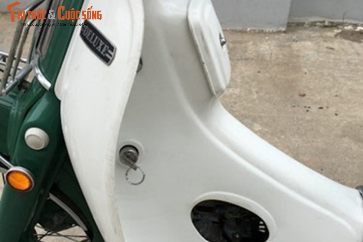 Honda Super Cub chay gan 40 nam gia hon 100 trieu dong-Hinh-6