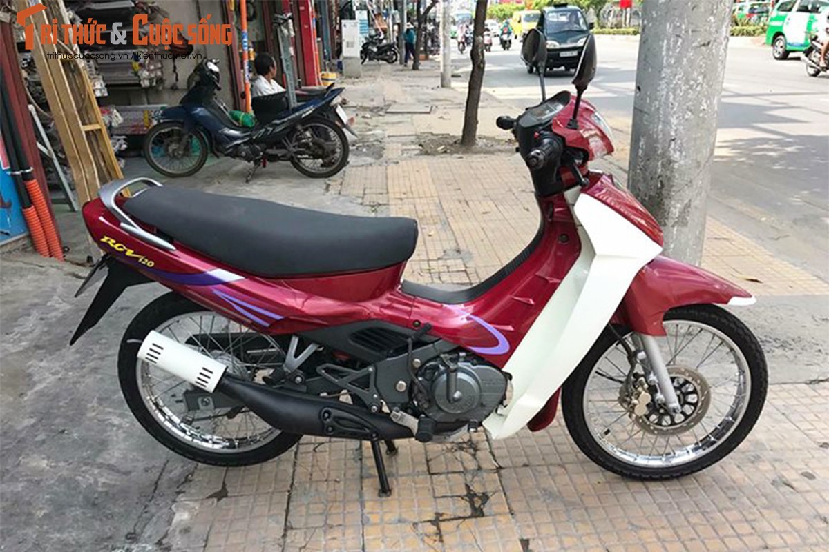 Xe may Suzuki RGV bien “ngu quy” hon 400 trieu o Sai Gon-Hinh-2