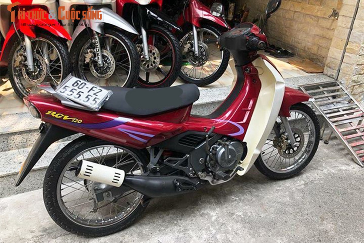 Xe may Suzuki RGV bien “ngu quy” hon 400 trieu o Sai Gon