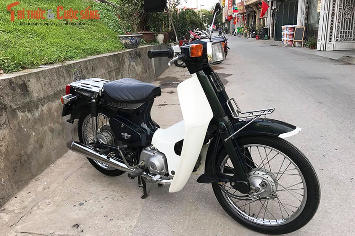 “Huyen thoai” Honda Cub C70 gia 35 trieu dong tai HN