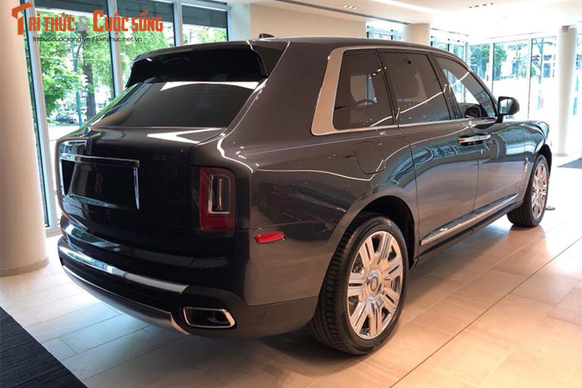 “Soi” Rolls-Royce Cullinan 41,2 ty sap ve tay dai gia Viet-Hinh-10