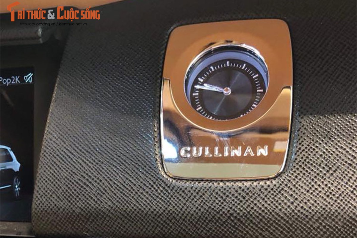 “Soi” Rolls-Royce Cullinan 41,2 ty sap ve tay dai gia Viet-Hinh-6