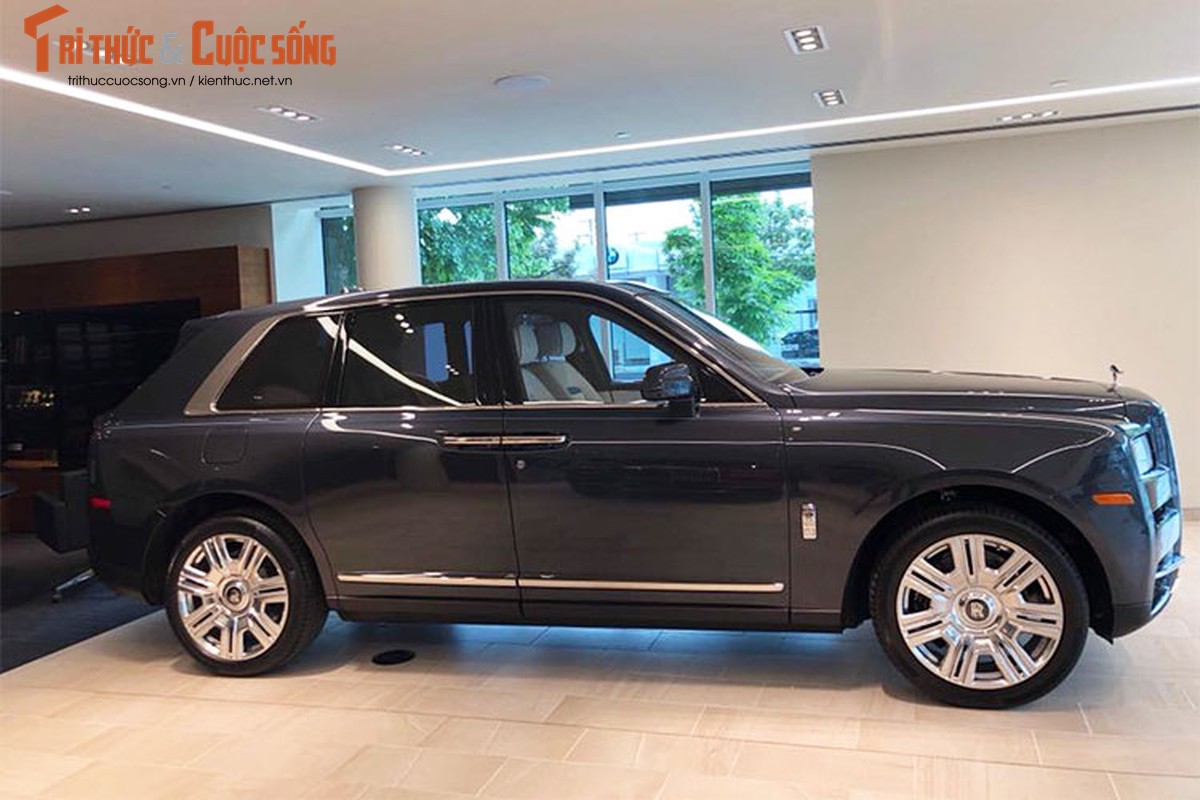 “Soi” Rolls-Royce Cullinan 41,2 ty sap ve tay dai gia Viet-Hinh-9