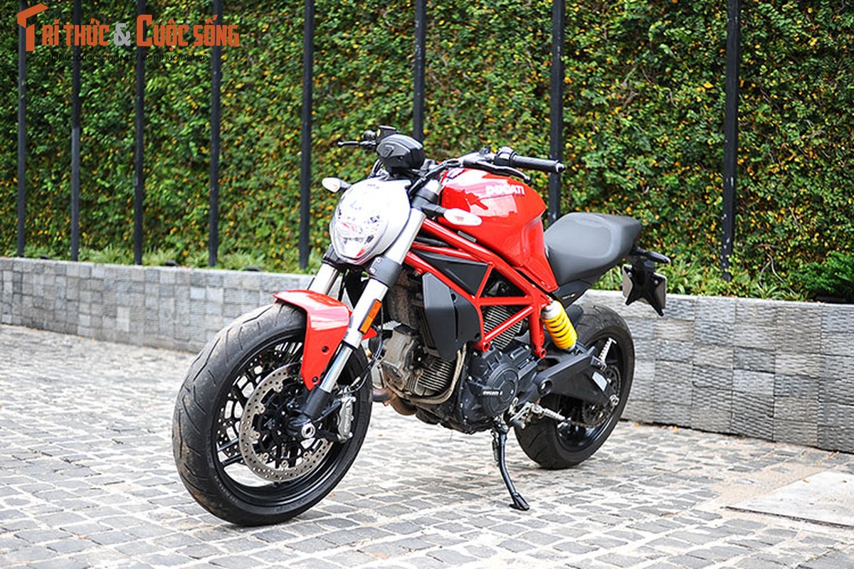 Cam lai “quy nho” Ducati Monster 797 gia 329 trieu tai Viet Nam