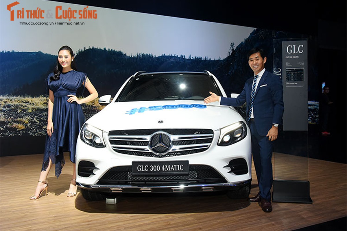 Nguoi dep va xe sang tien ty tai Mercedes-Benz Fascination 2018-Hinh-7