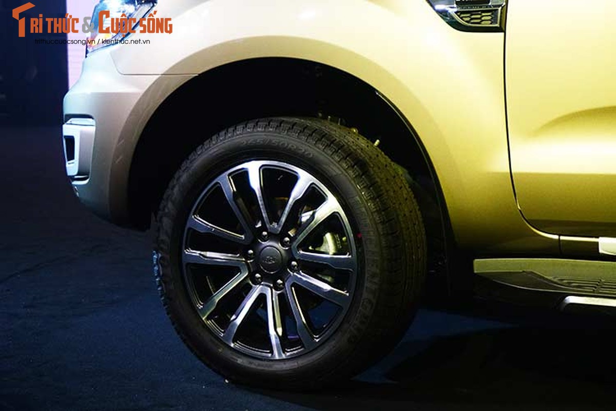 Can canh Ford Everest 2018 “giam gia” 500 trieu tai VN-Hinh-6