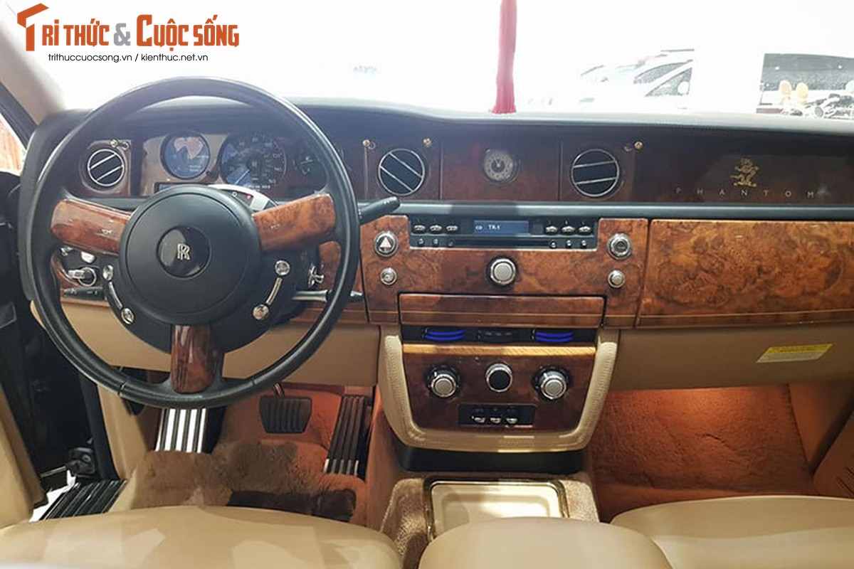 Rolls-Royce Phantom ma vang lo 15 ty sau 5 nam o Viet Nam-Hinh-7