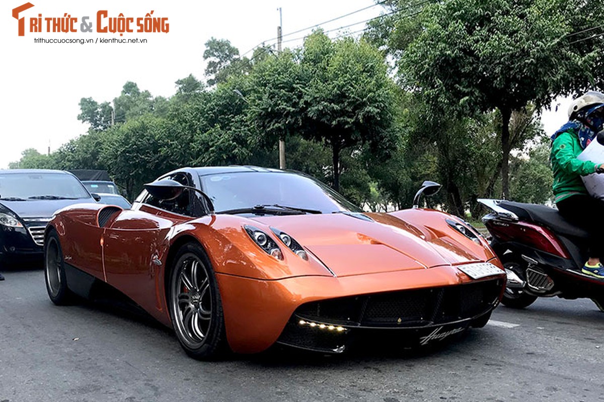 Sieu xe Pagani Huayra 80 ty dong cua Minh Nhua ra bien so-Hinh-10