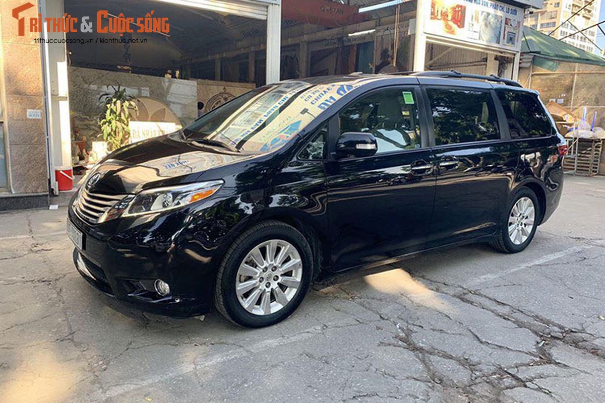 Xe Toyota Sienna 