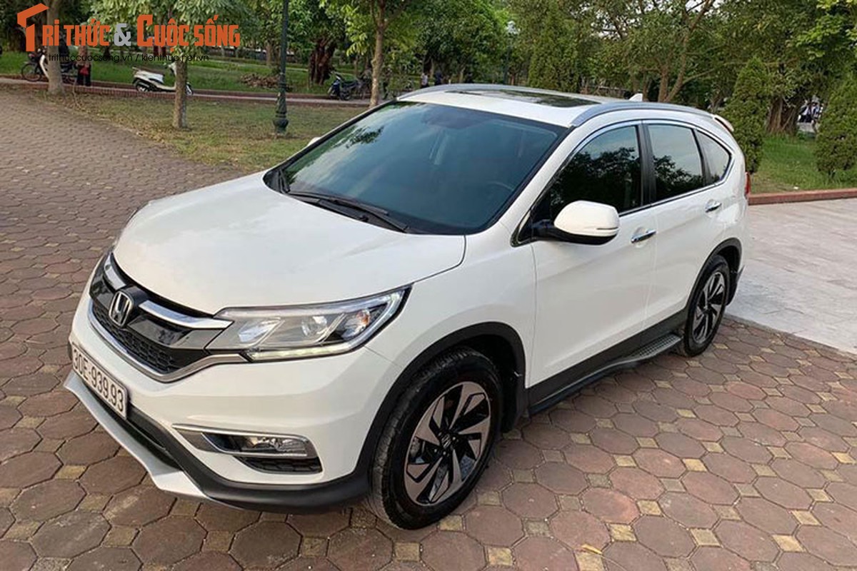 Honda CR-V 5 cho doi cu gia 1,1 ty dong tai Ha Noi