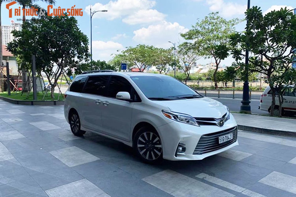 Toyota Sienna da qua su dung gia 4,3 ty o Sai Gon