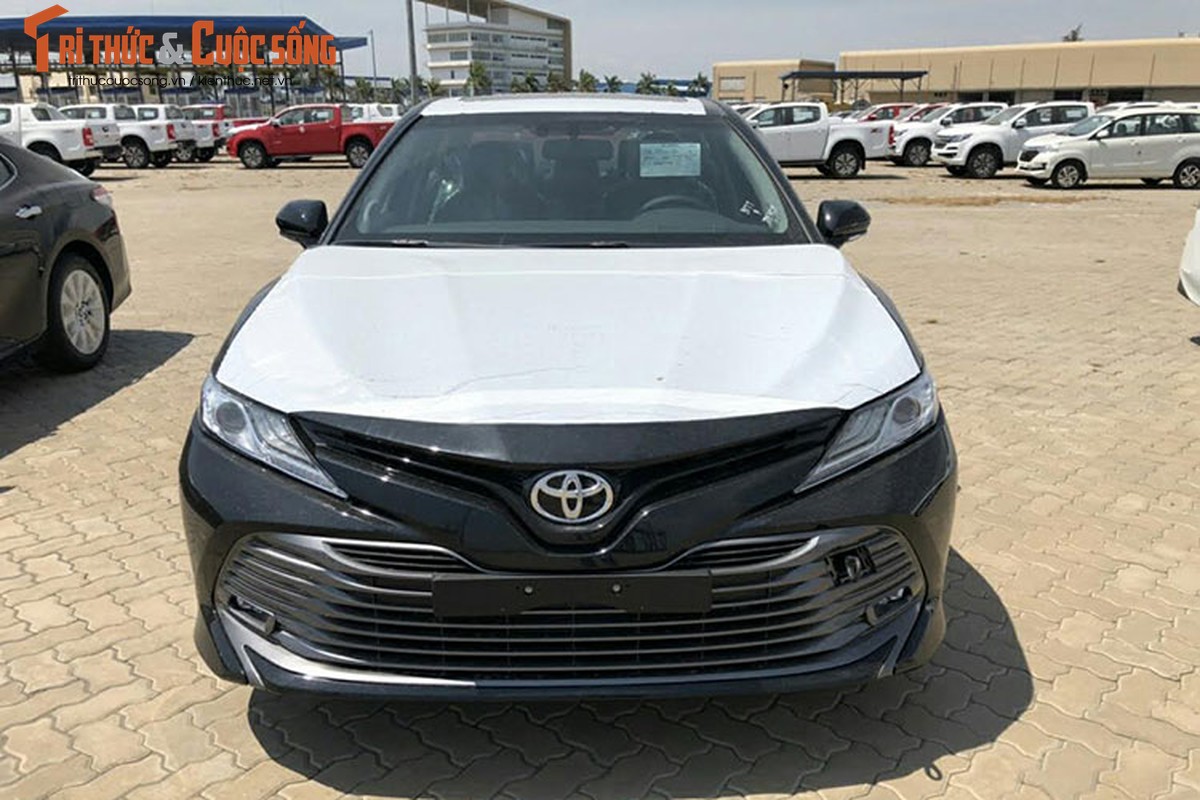 Toyota Camry 2019 un un ve Viet Nam, xe cu 