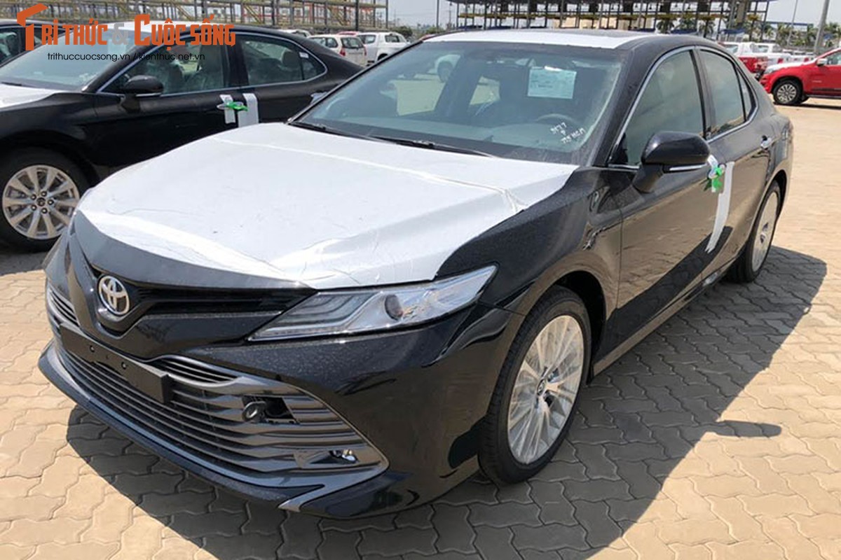 Toyota Camry 2019 un un ve Viet Nam, xe cu 