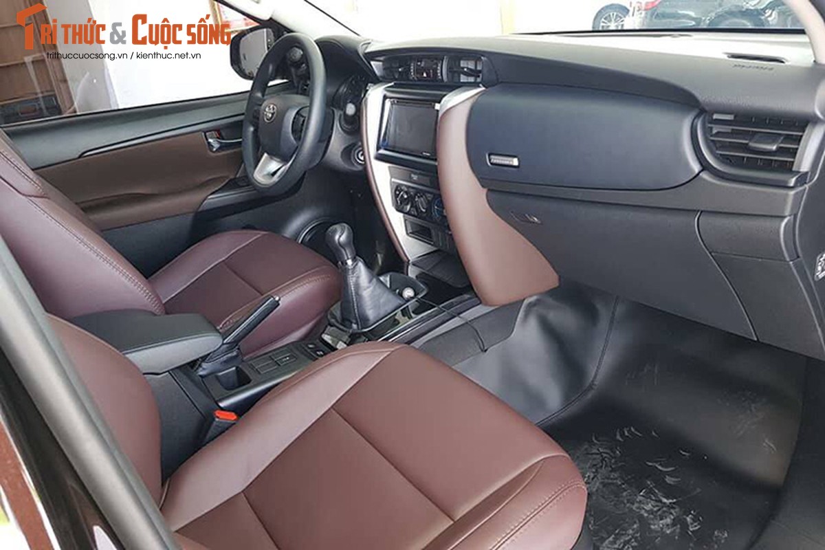 Chi tiet Toyota Fortuner 2019 hon 1,3 ty dong tai Viet Nam-Hinh-6