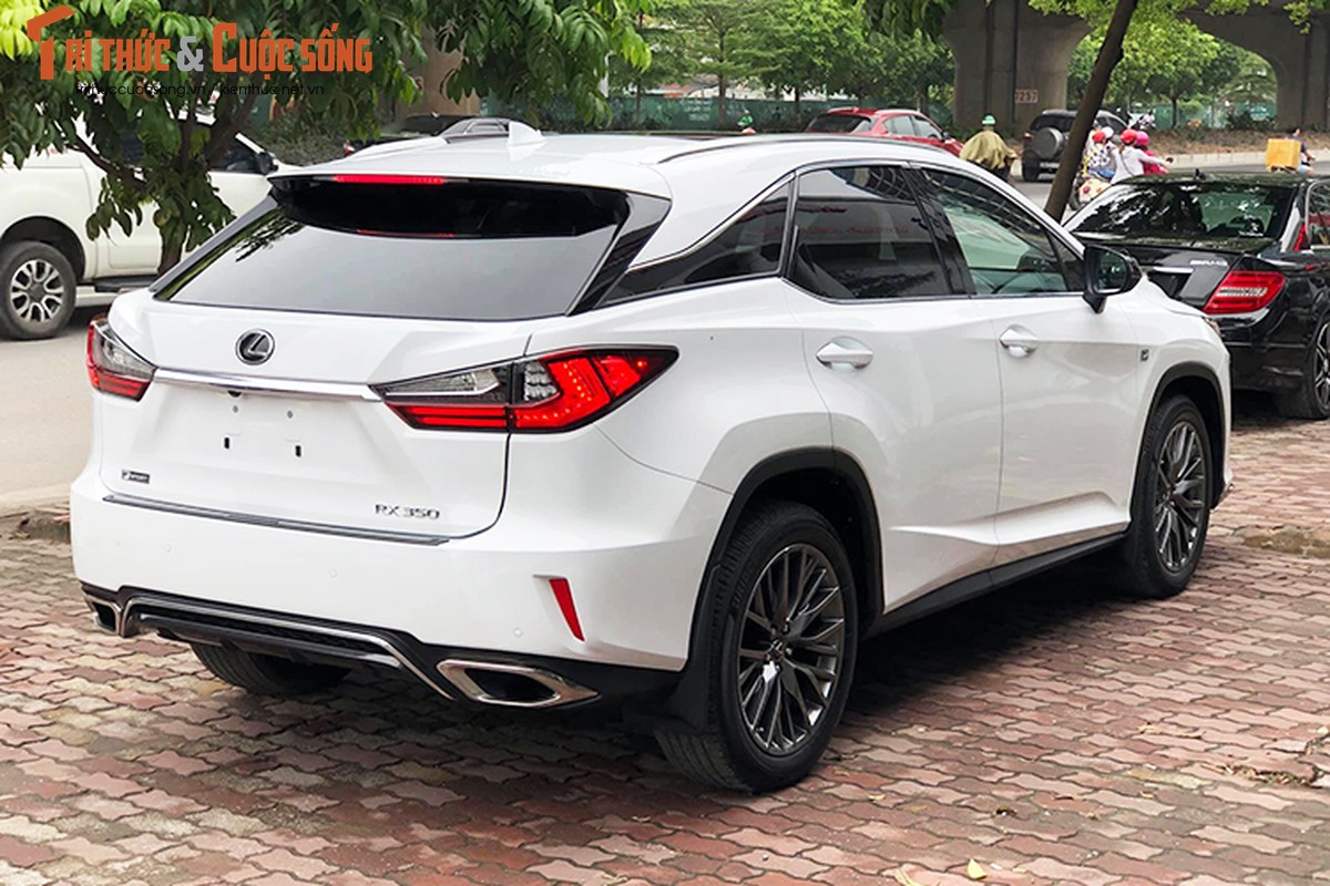 Can canh Lexus RX350 F-Sport gan 5 ty tai Viet Nam-Hinh-2