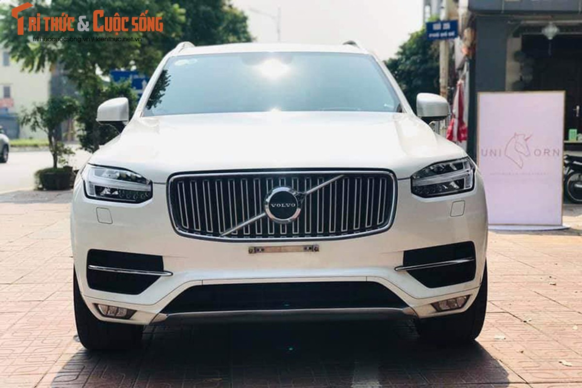 SUV hang sang Volvo XC90 