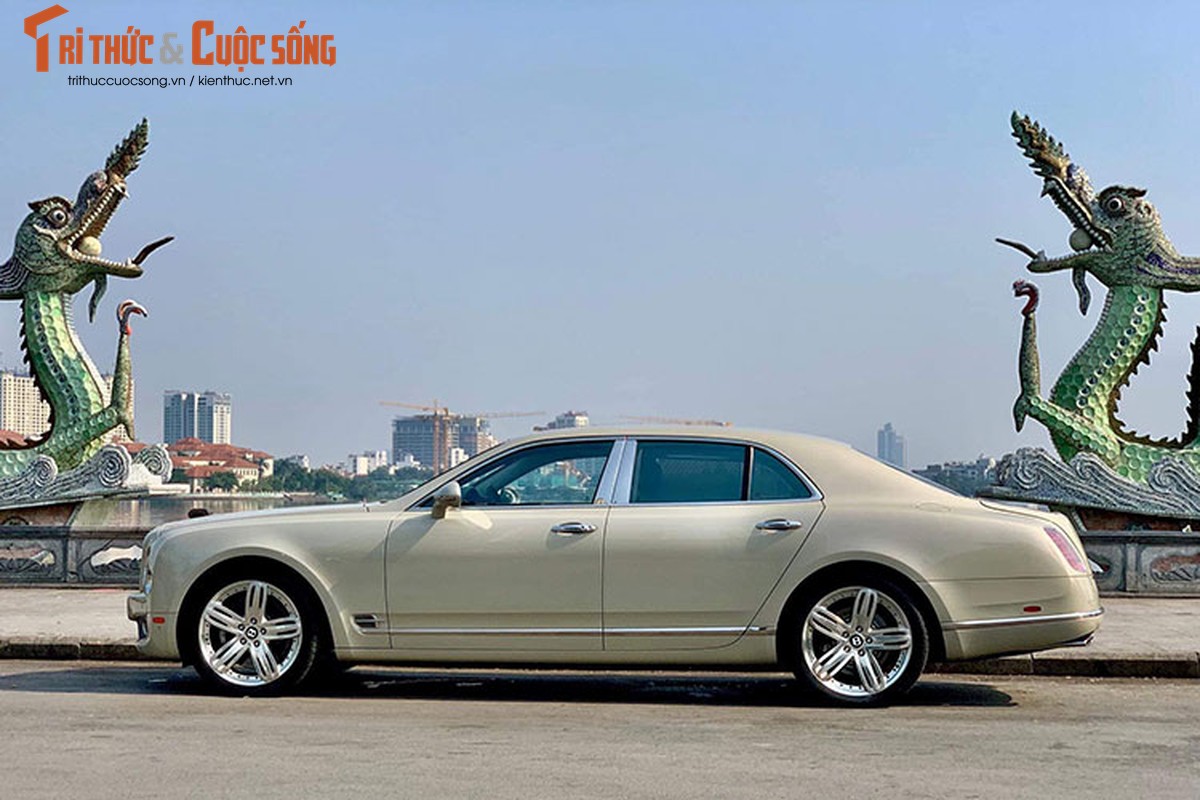 Sau 8 nam, xe sang Bentley Mulsanne tai Viet Nam 