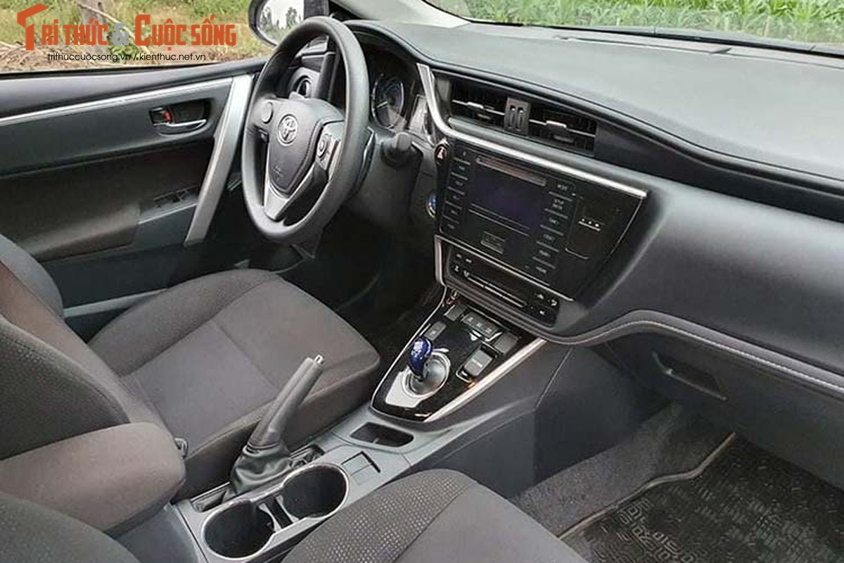 Sao Toyota Corolla Hybrid 2019 moi chi 300 trieu o Viet Nam?-Hinh-6