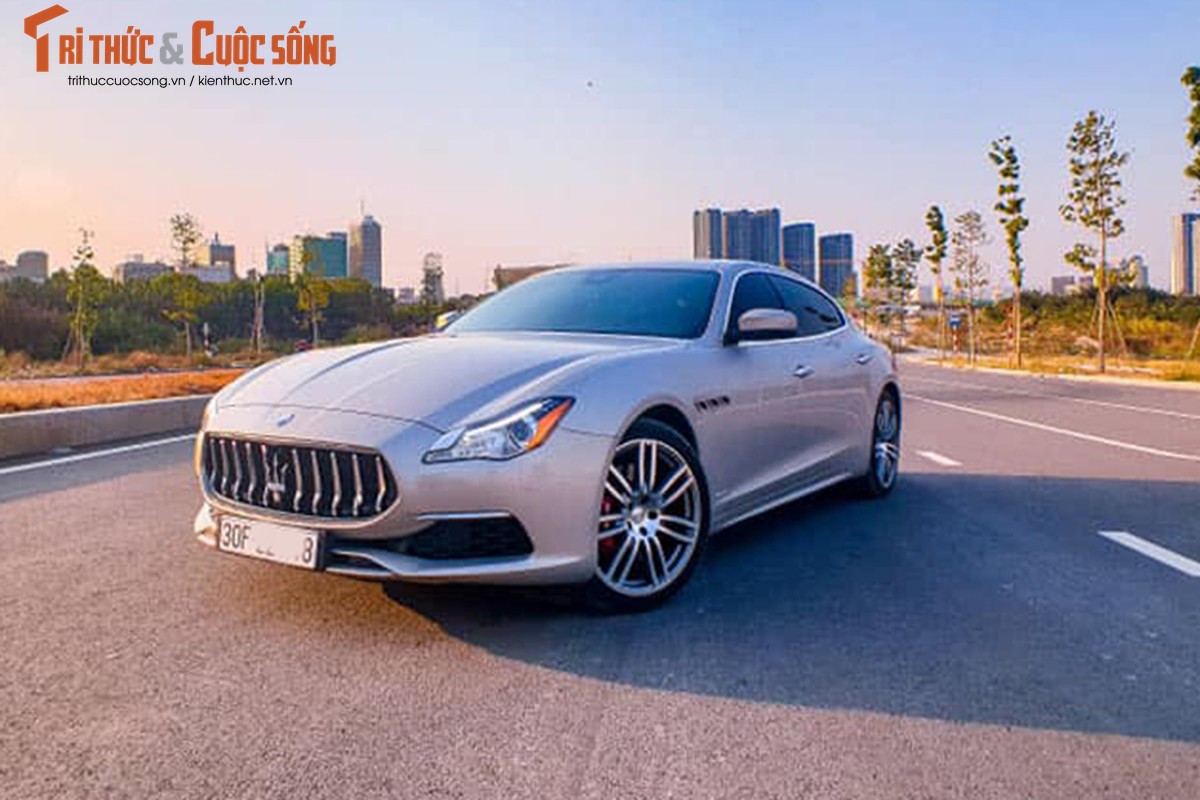 Maserati Quattroporte lan banh 2 nam, dai gia Ha Noi 