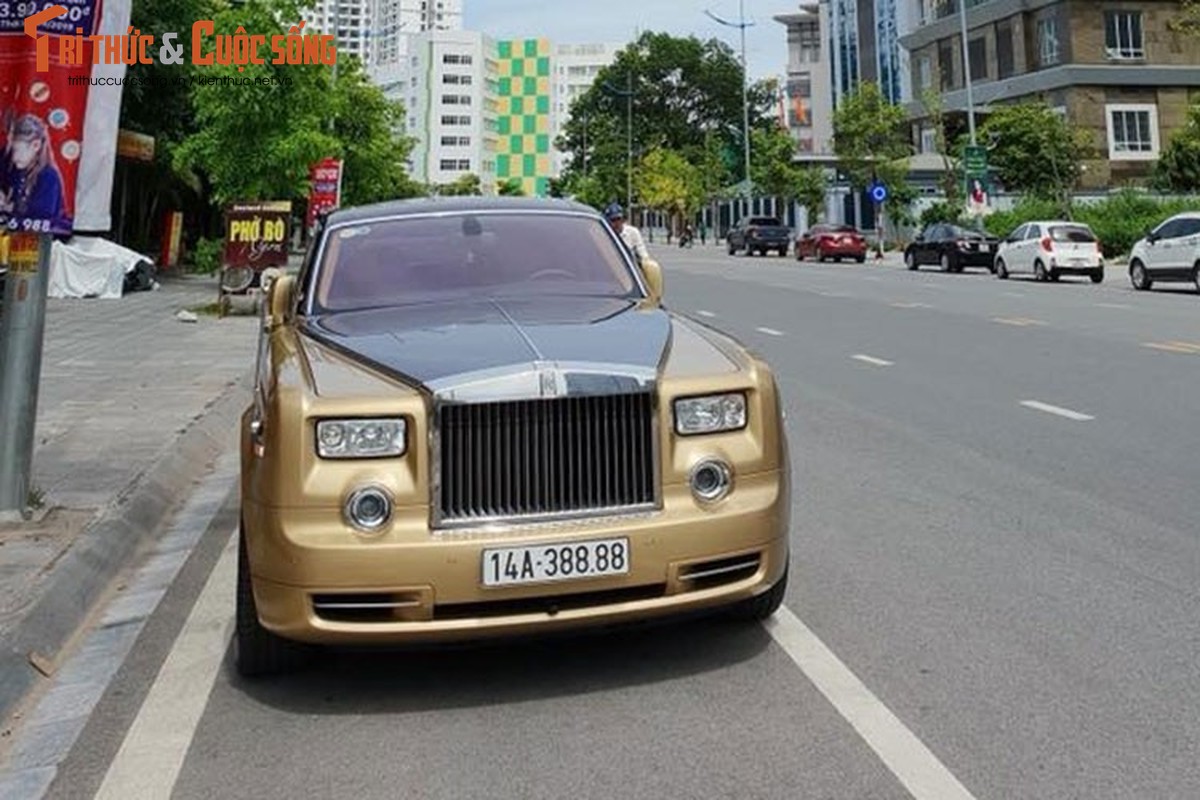 Can canh Rolls-Royce Phantom ma vang chay tro khung-Hinh-10