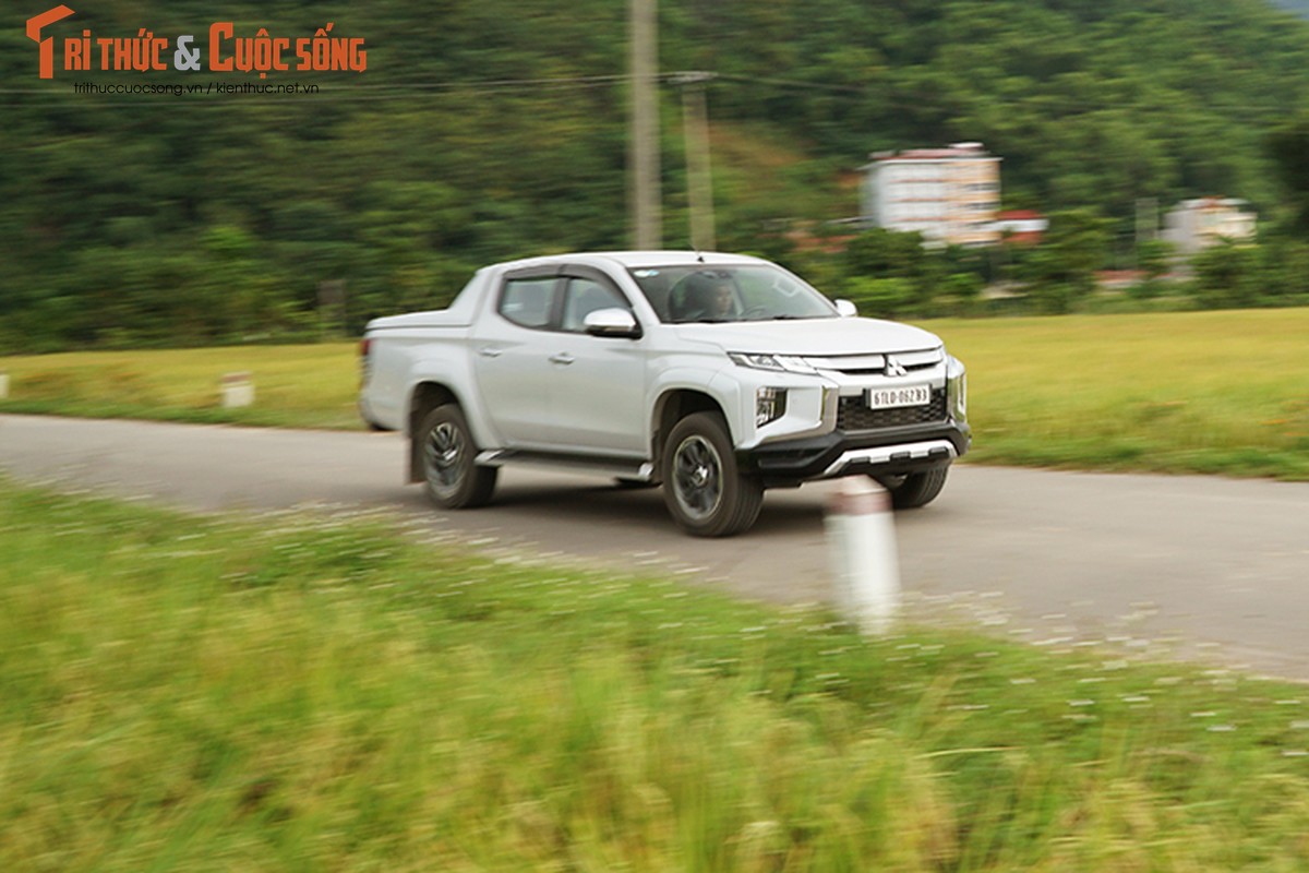 Danh gia Mitsubishi Triton 2020 moi tu 600 trieu tai Viet Nam-Hinh-12