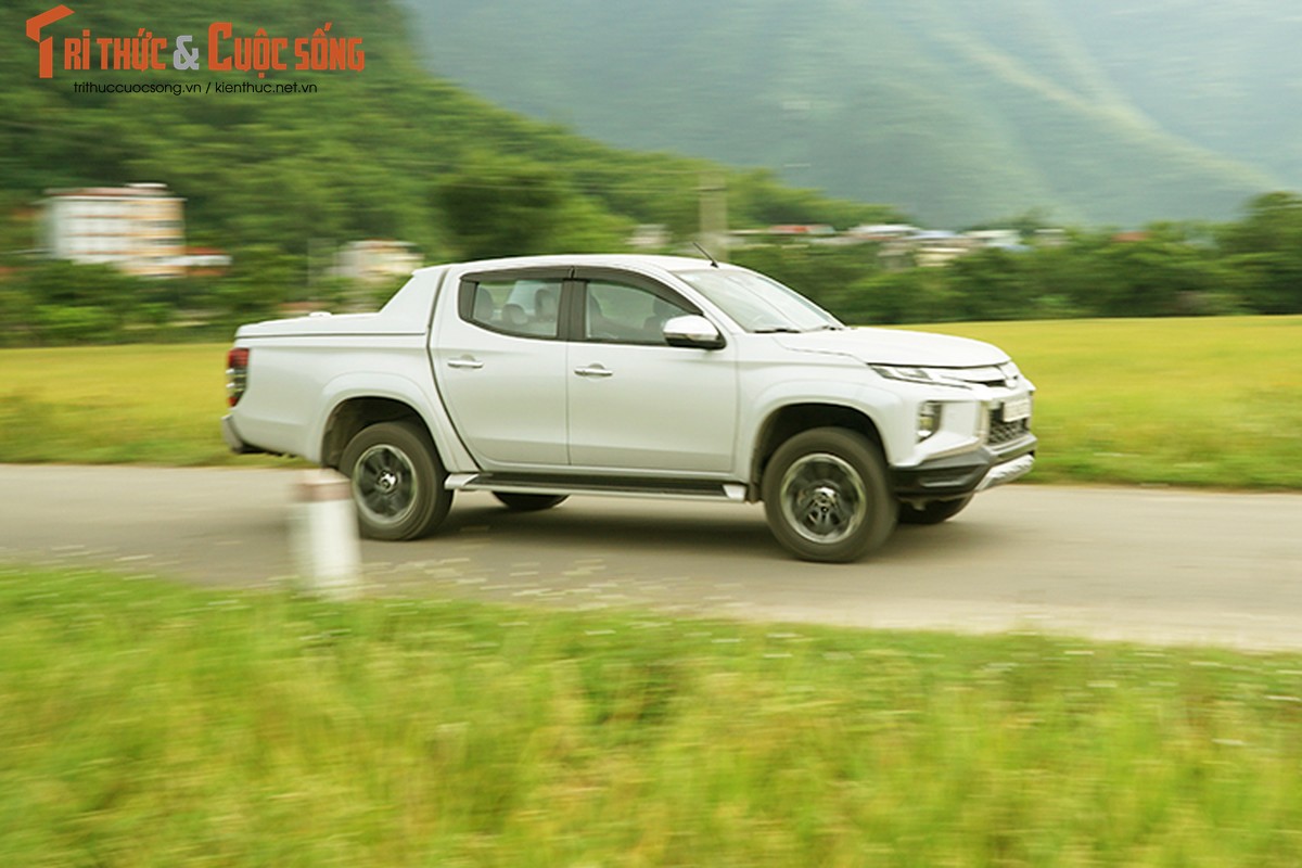 Danh gia Mitsubishi Triton 2020 moi tu 600 trieu tai Viet Nam-Hinh-13