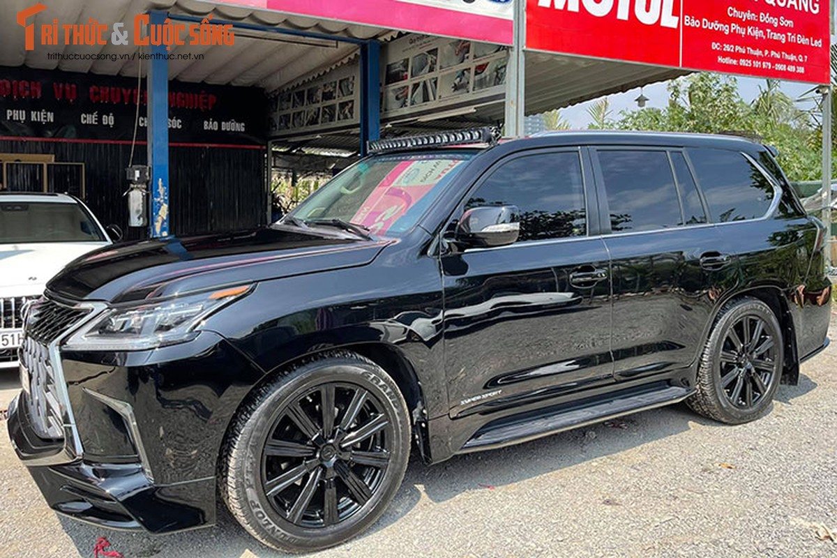 Ngam Lexus LX570 hon 8 ty, bien 