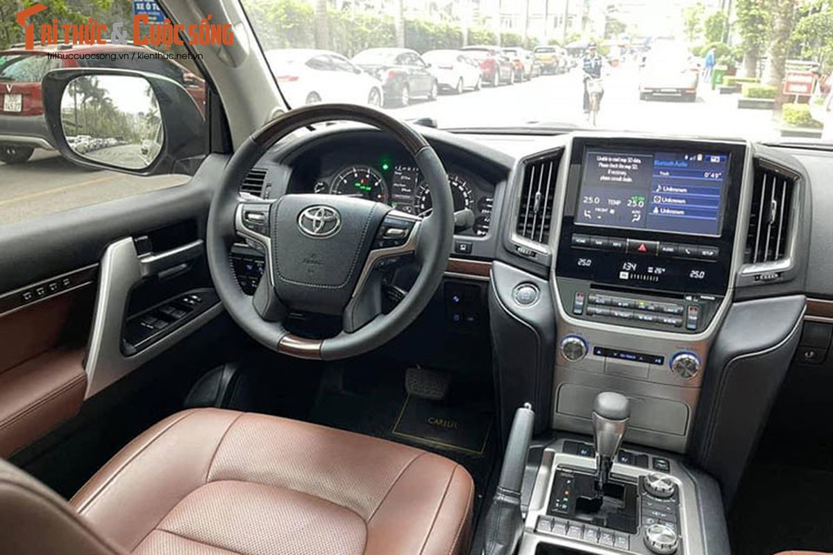 Toyota Land Cruiser cu, dat hon xe 