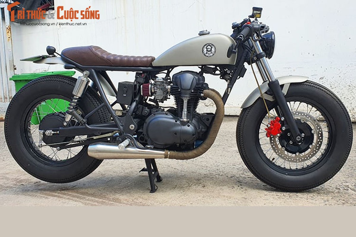 Ngam Kawasaki W400 do Cafe Racer cua 