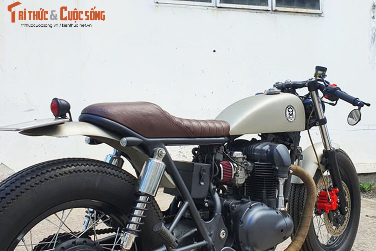 Ngam Kawasaki W400 do Cafe Racer cua 