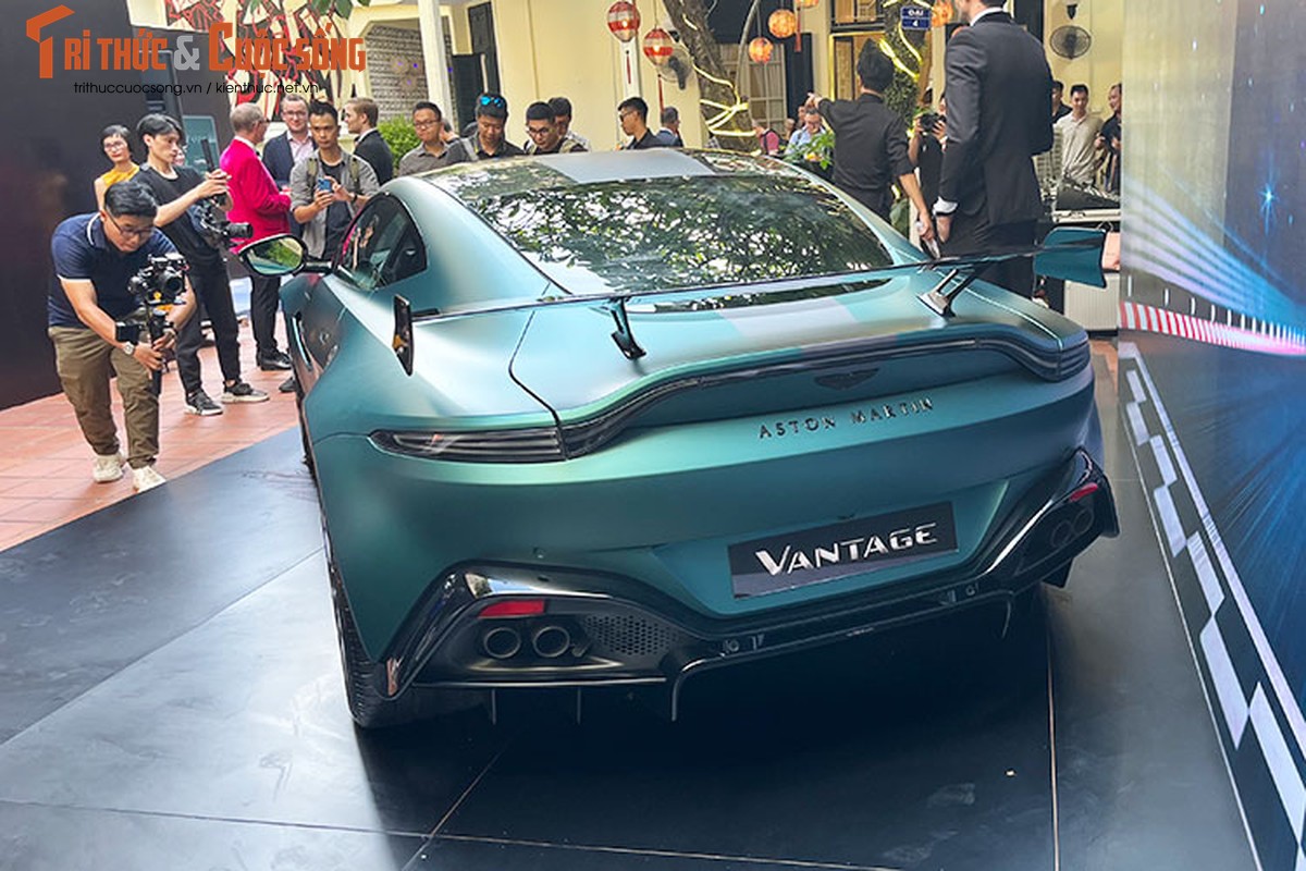 Chi tiet Aston Martin Vantage F1 Edition gan 19 ty dong tai Ha Noi-Hinh-12